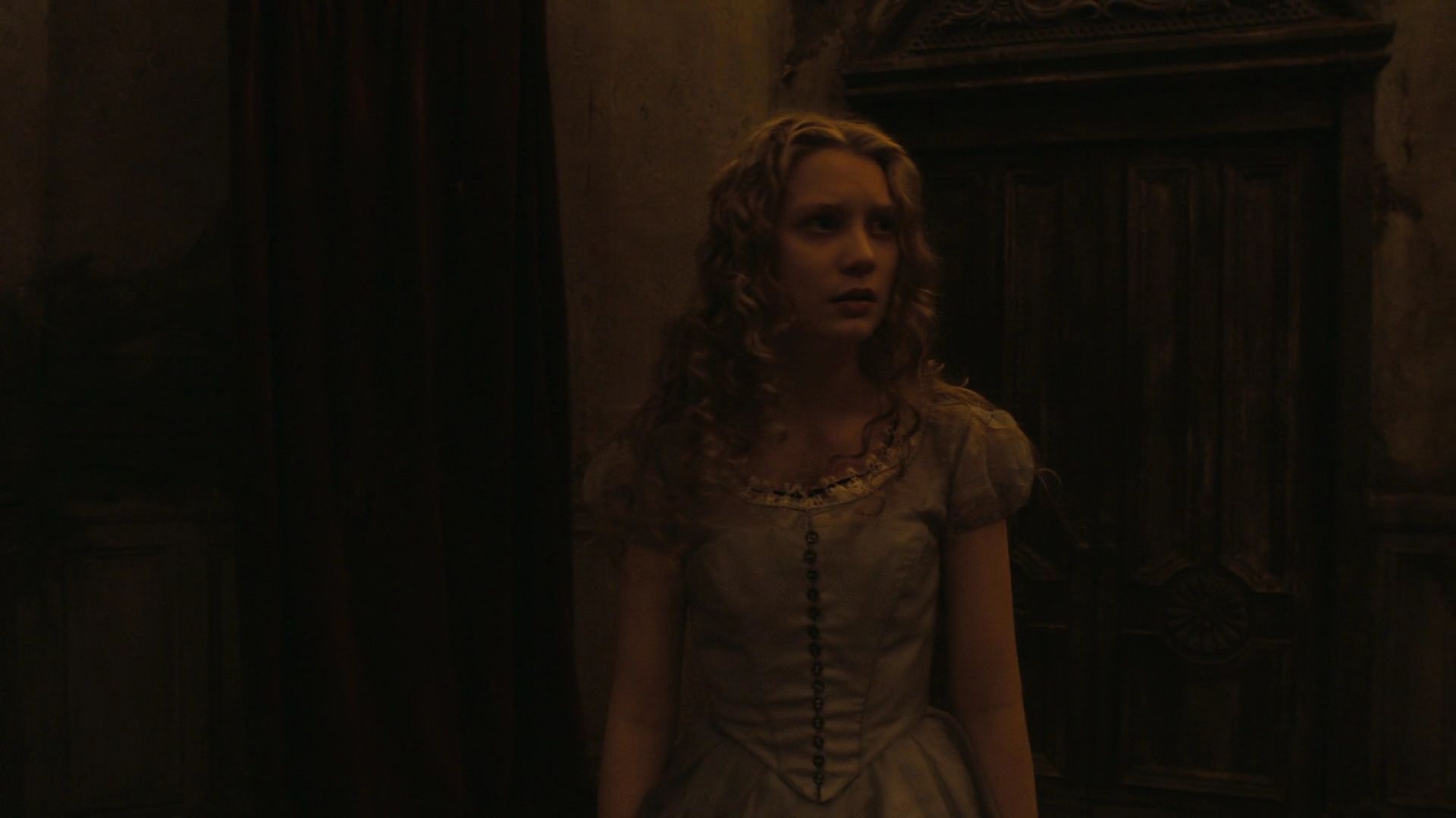 AliceInWonderland0405.jpg