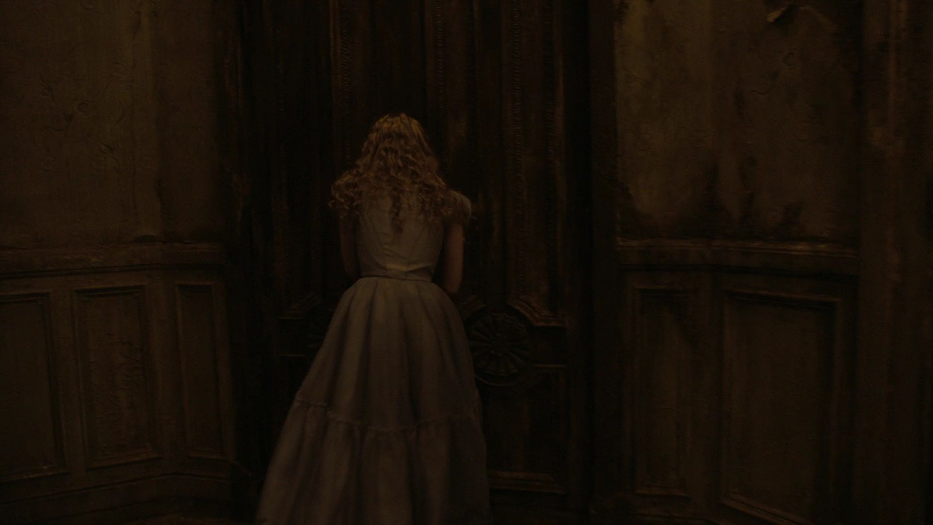 AliceInWonderland0420.jpg
