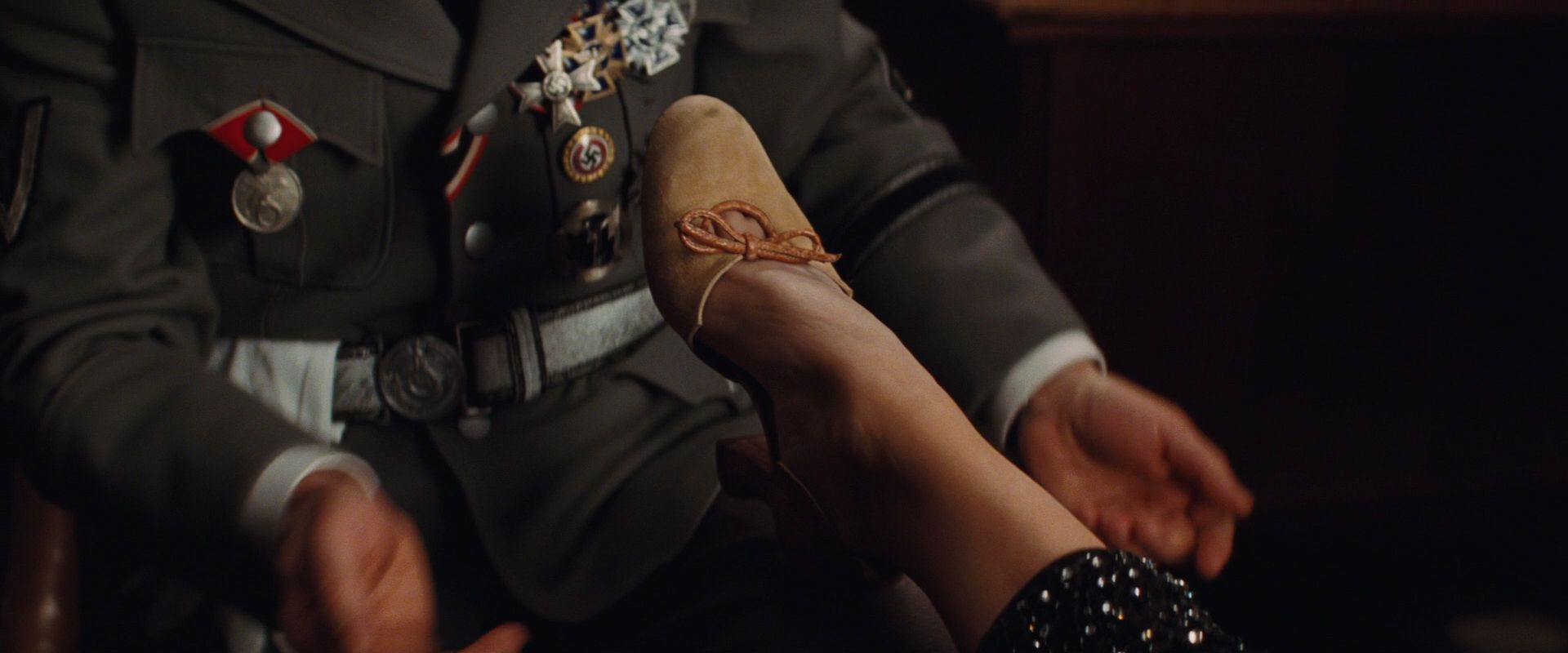 InglouriousBasterds2295.jpg