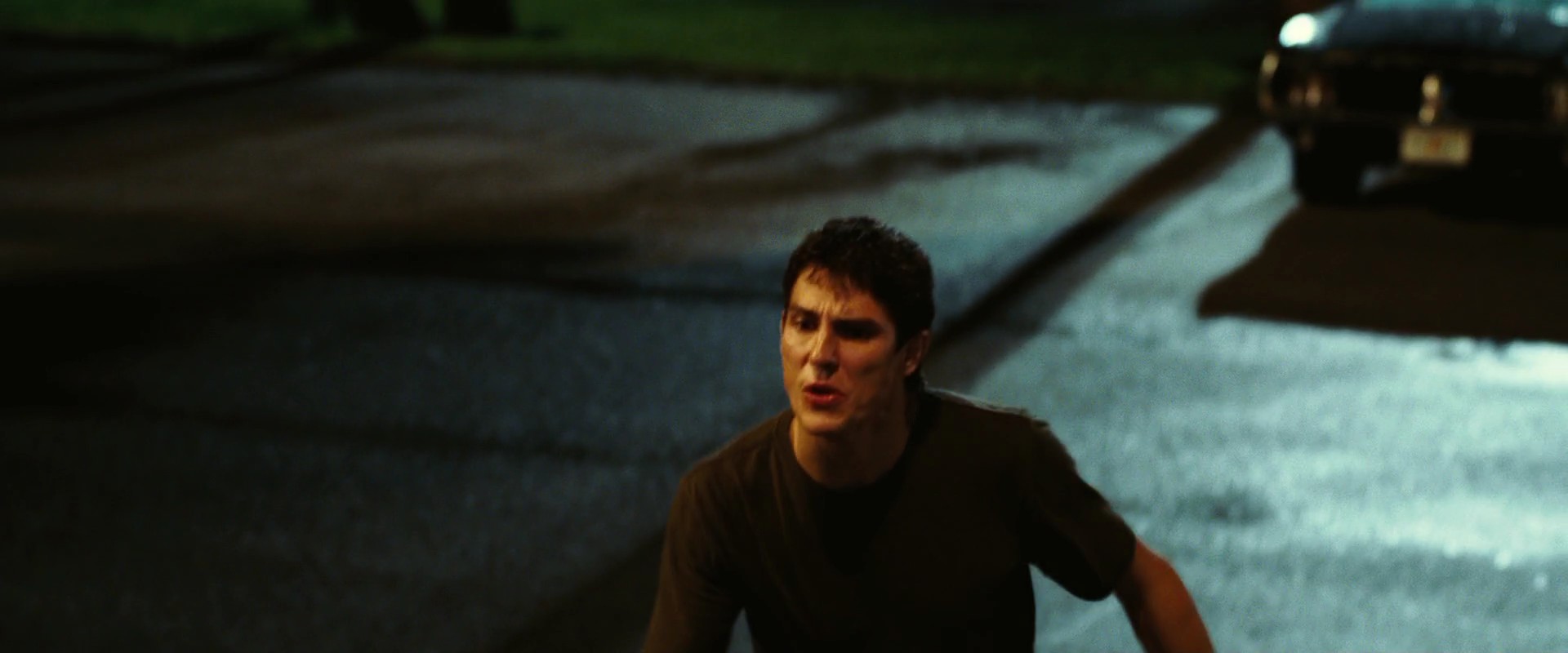 NeverBackDown2471.jpg
