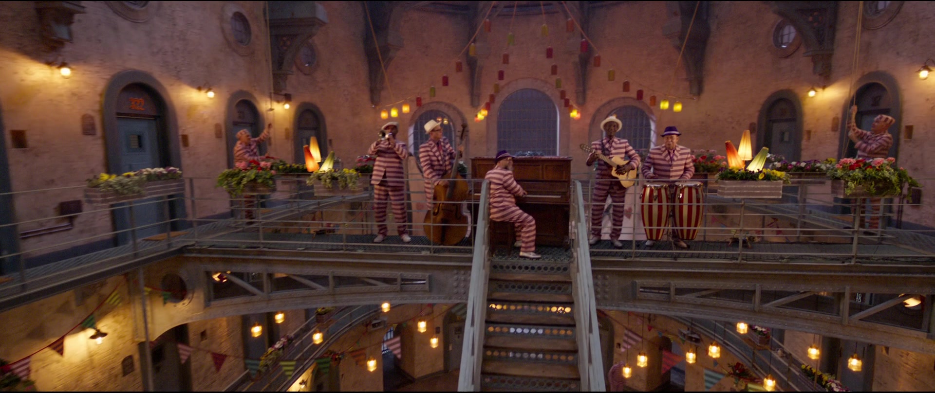 Paddington2-01577.jpg